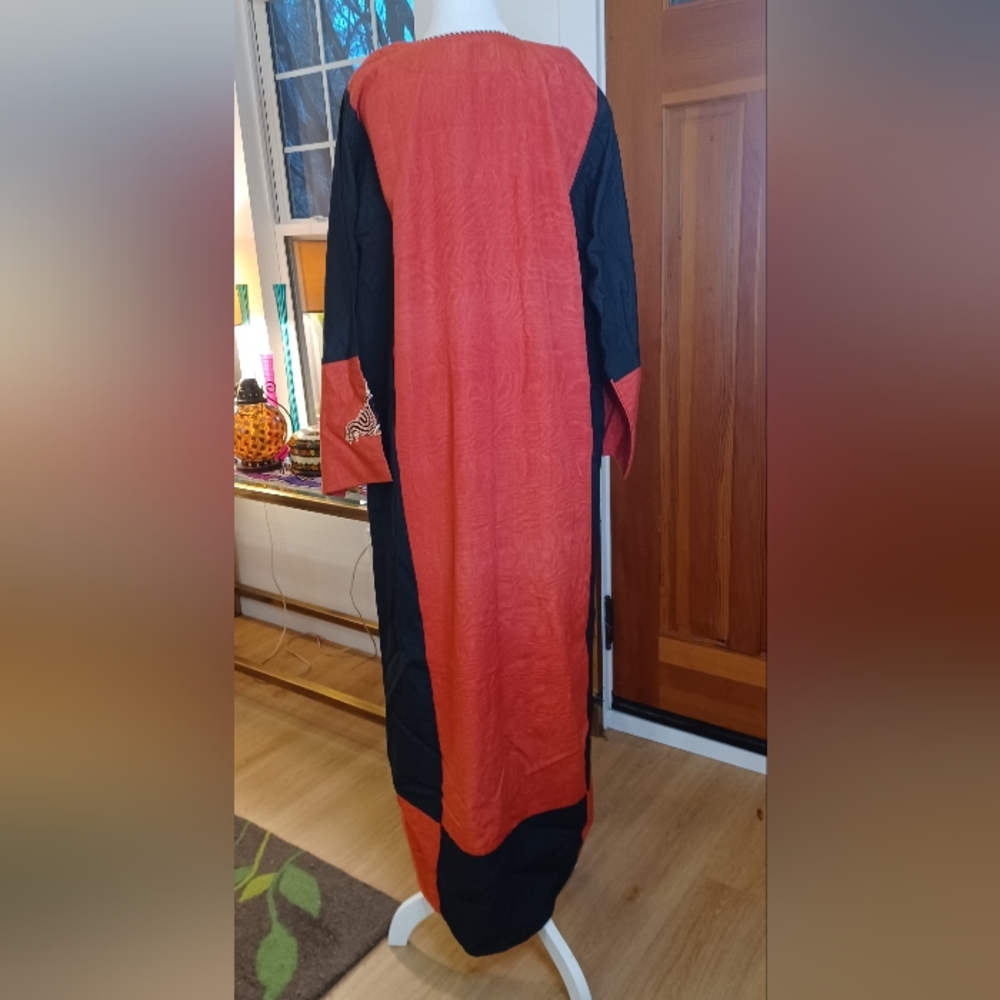 Crazy cool, well-made vintage kaftan with graphic embroidery - Picture 7 of 7